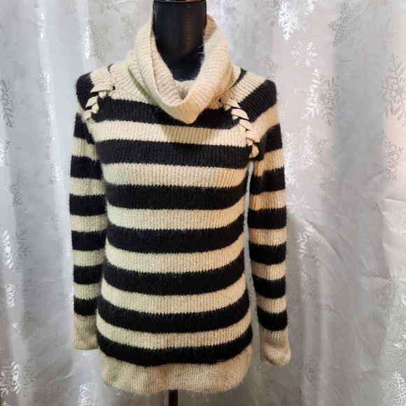 HOLLISTER Soft Stretchy Knit Black Tan Striped Cowl Neck Sweater (S) - Picture 3 of 10